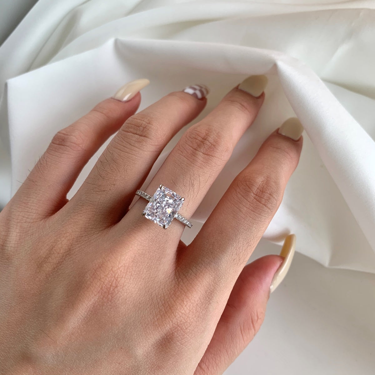 [Regalia jewelry]4.0 Carat Luxurious Engagement Ring
