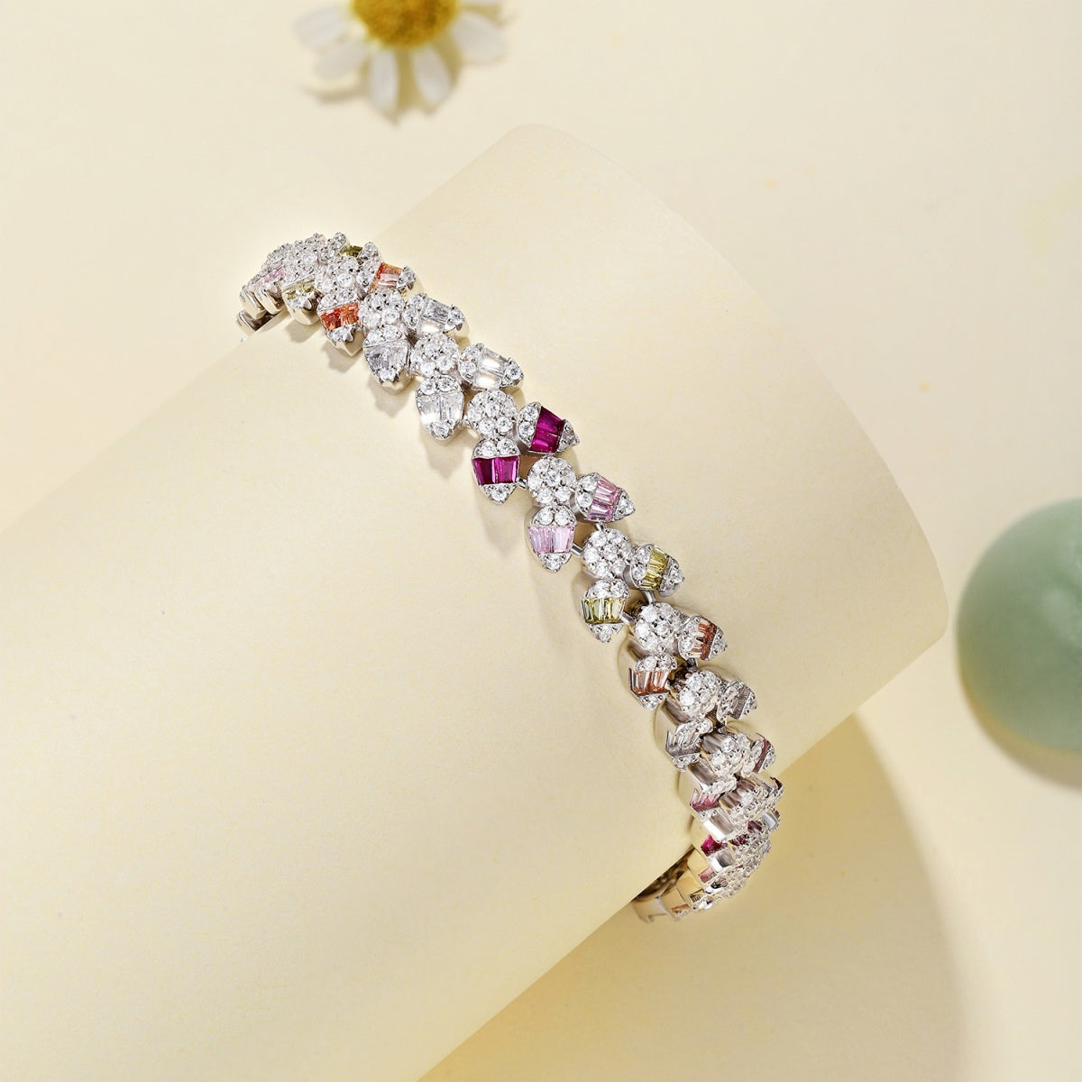 [Regalia jewelry]Dainty Exquisite Flower Shape Daily Bracelet