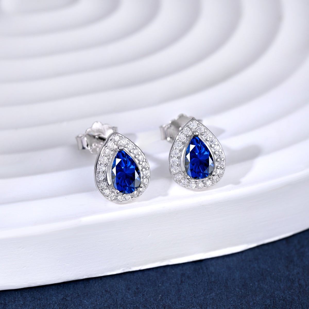 [Regalia jewelry]Luxurious Water Drop Shape Earrings