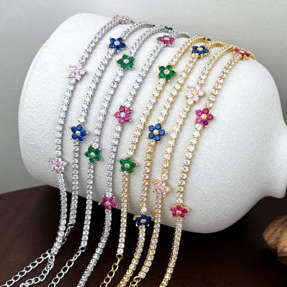 [Regalia jewelry]Sparkling Flower Shape Tennis Bracelet