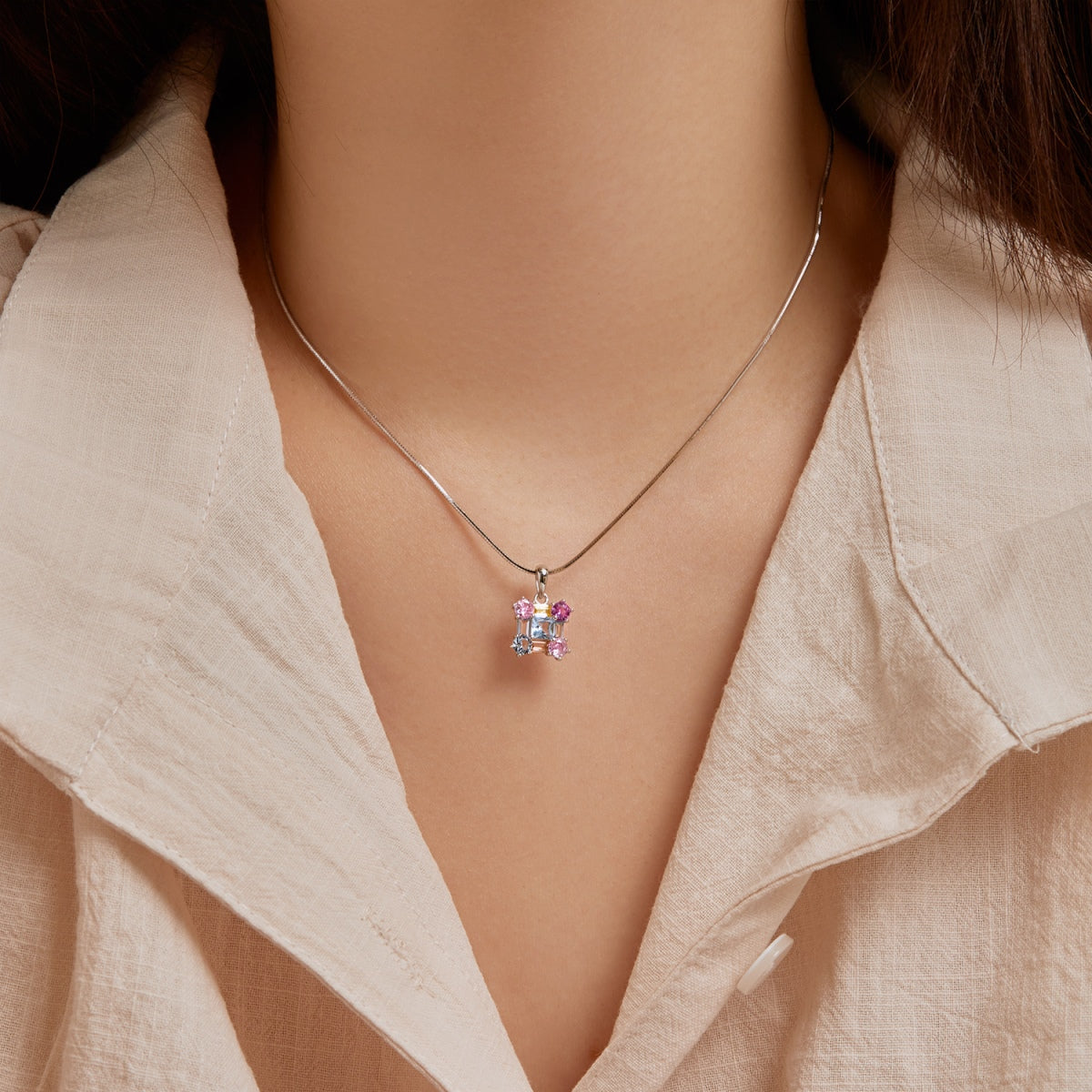 [Regalia jewelry]Gorgeous Multi Colorful Necklace