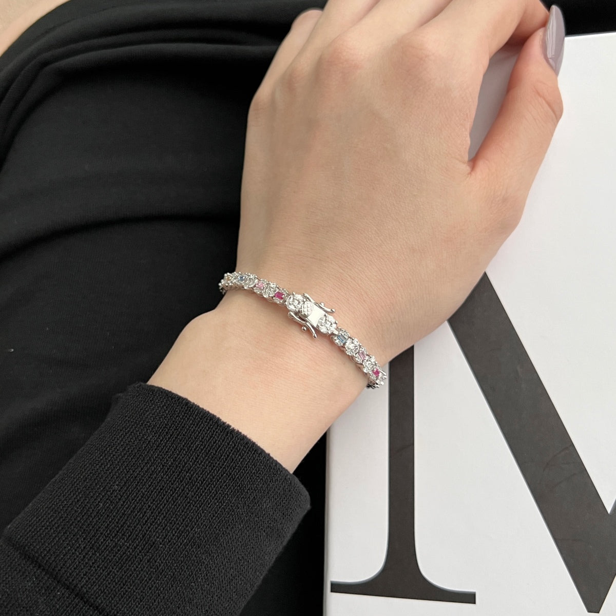 [Regalia jewelry]Dazzling Radiant Multi Cut Daily Bracelet