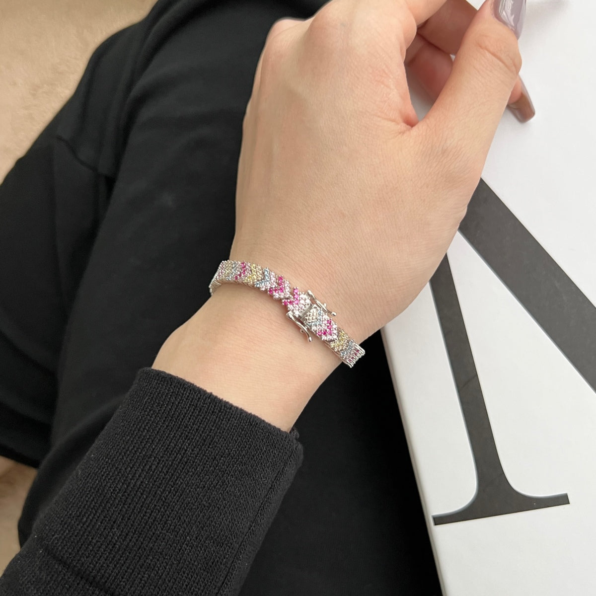 [Regalia jewelry]Ornate Sparkling Round Cut Party Bracelet