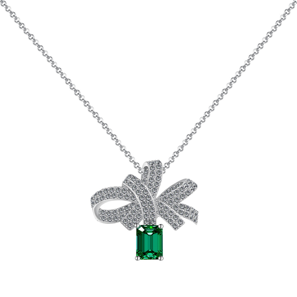 [Regalia jewelry]Luxurious Flower Shape Emerald Cut Necklace