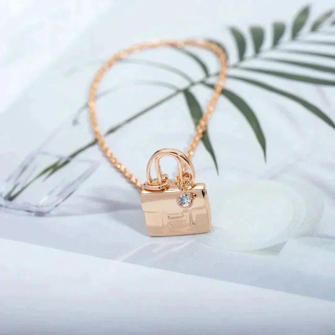 [Regalia jewelry]AMULETTE PEDANT ROSE GOLD NECKLACE