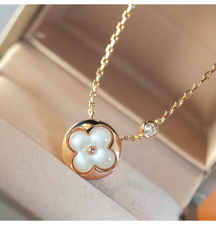 [Regalia jewelry]SUN MOP GOLD 1 DIAMOND NECKLACE