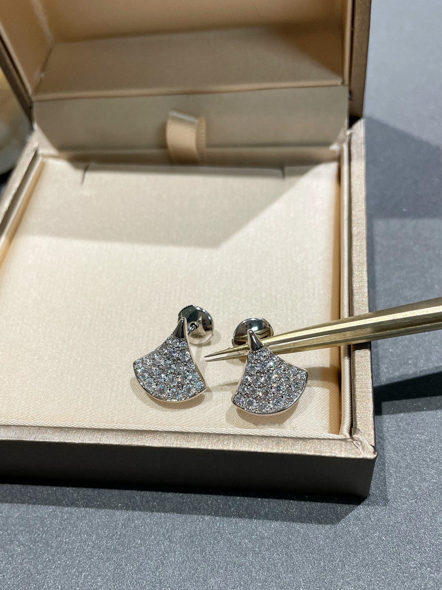 [Regalia jewelry]DREAM STUD EARRINGS DIAMOND