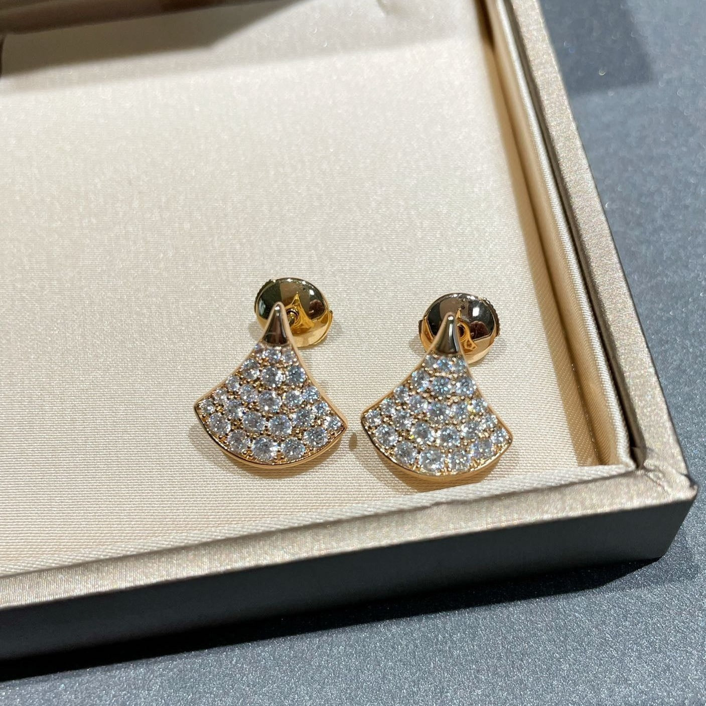 [Regalia jewelry]DREAM STUD EARRINGS DIAMOND
