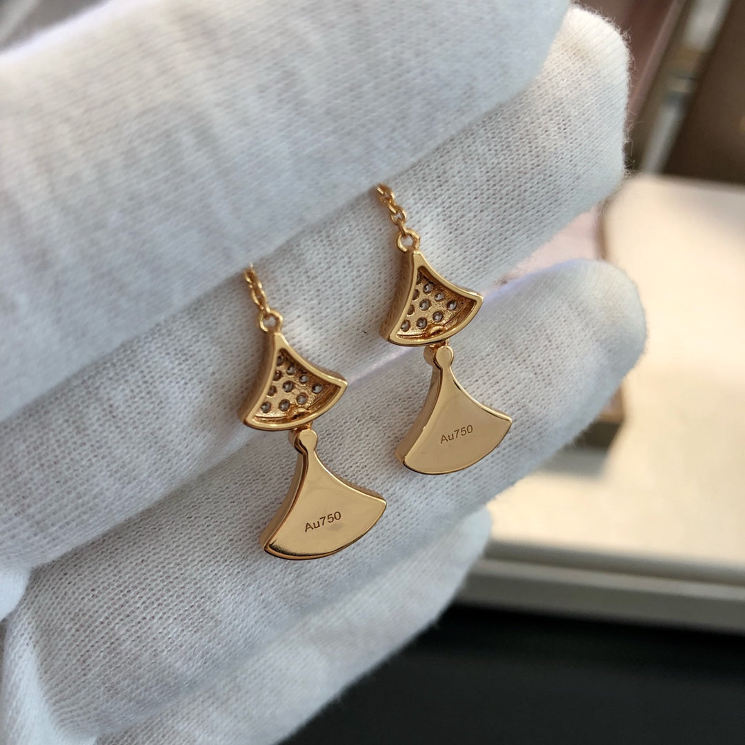 [Regalia jewelry]DREAM EARRINGS 3 MOTIFS DIAMOND MOP PINK GOLD
