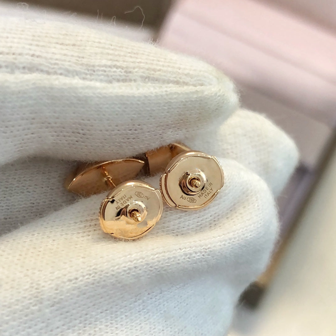 [Regalia jewelry]DREAM EARRINGS 3 MOTIFS ONYX MOP PINK GOLD