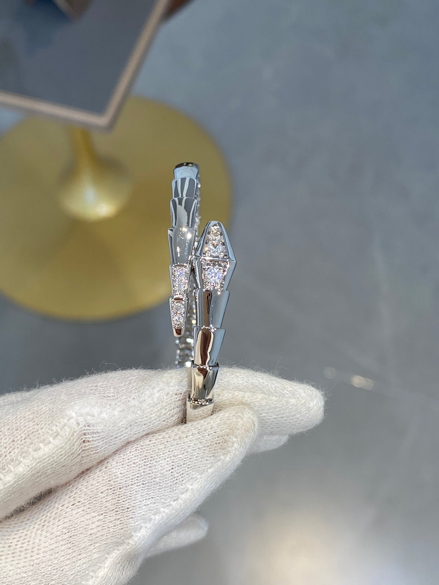 [Regalia jewelry]SERPENTI BRACELET DIAMONDS SILVER