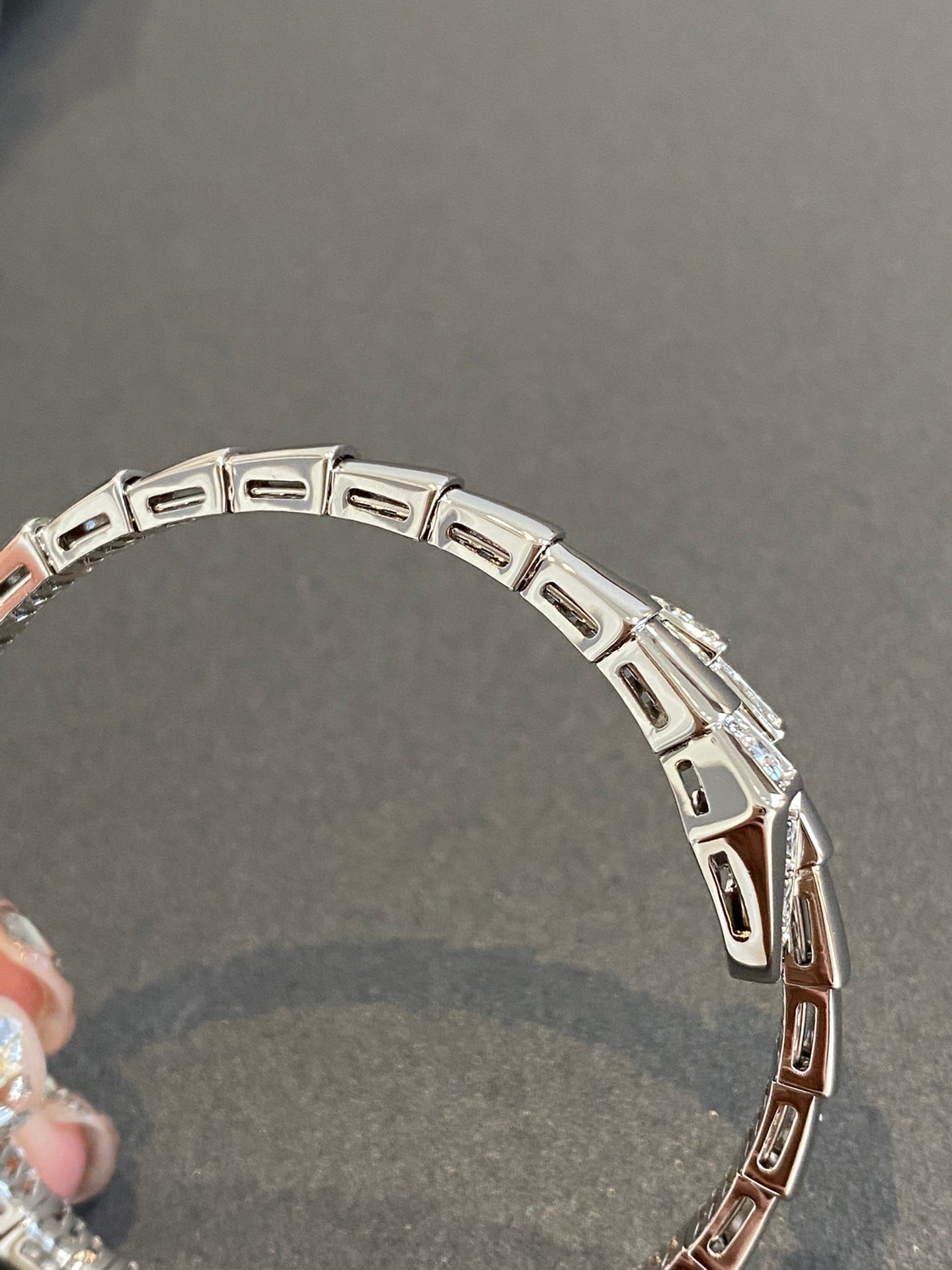 [Regalia jewelry]SERPENTI BRACELET DIAMONDS SILVER