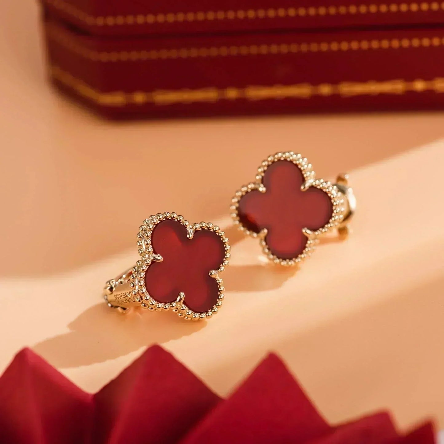 [Regalia jewelry]CLOVER MEDIUM 1 MOTIFS CARNELIAN  EARRINGS
