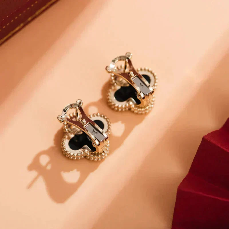 [Regalia jewelry]CLOVER MEDIUM 1 MOTIFS  ONYX STUD EARRINGS