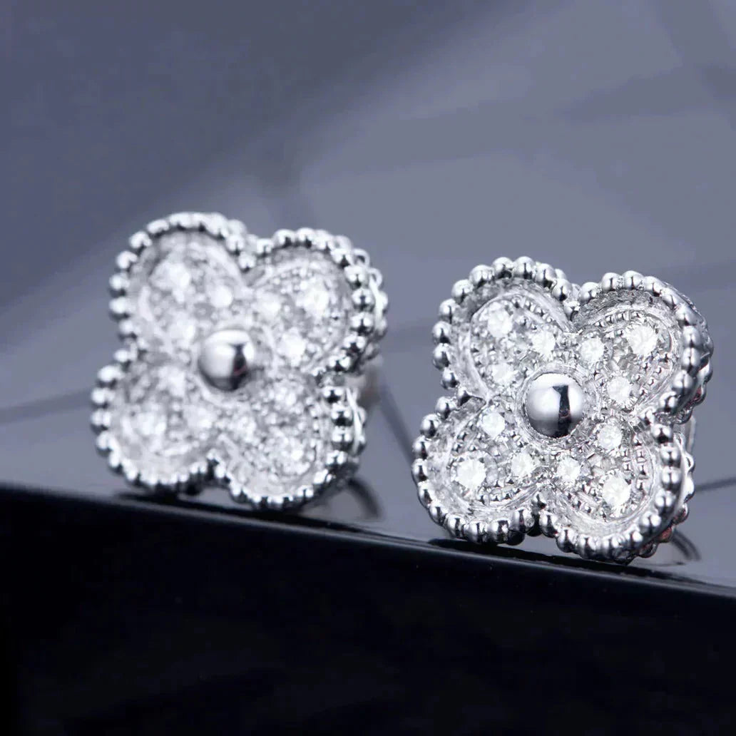 [Regalia jewelry]CLOVER 1 MOTIFS DIAMOND STUD EARRINGS SILVER