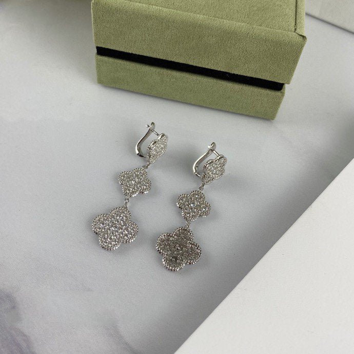 [Regalia jewelry]CLOVER 3 MOTIF DIAMOND SILVER DROP EARRINGS
