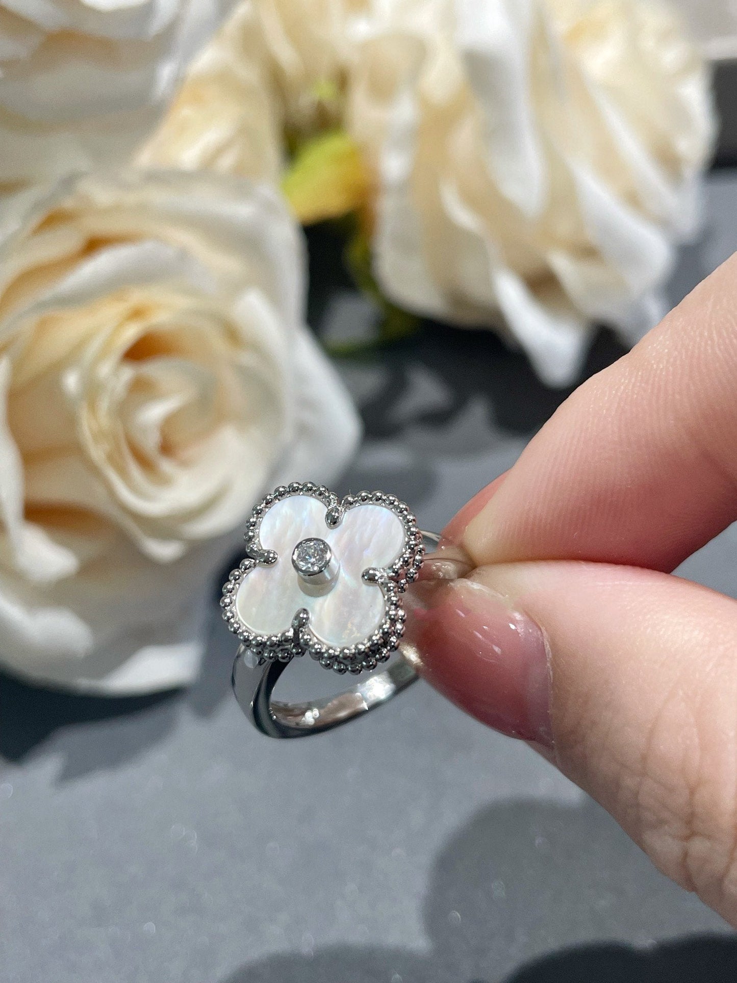[Regalia jewelry]CLOVER SILVER MOP DIAMOND RING