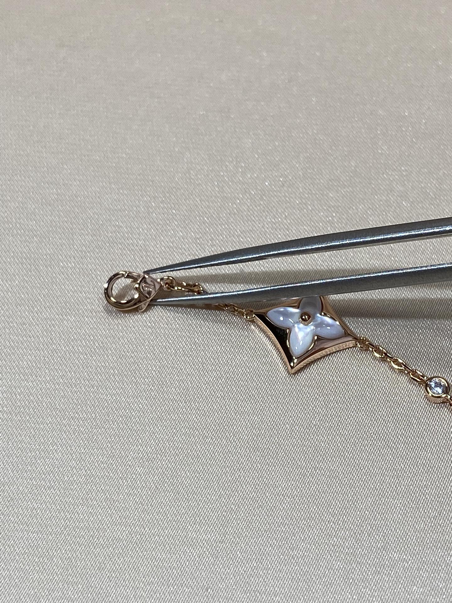 [Regalia jewelry]STAR 4 MOTIF MOP DIAMOND PINK GOLD BRACELET