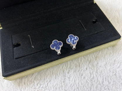 [Regalia jewelry]CLOVER PIETERSITE MEDIUM STUD EARRINGS