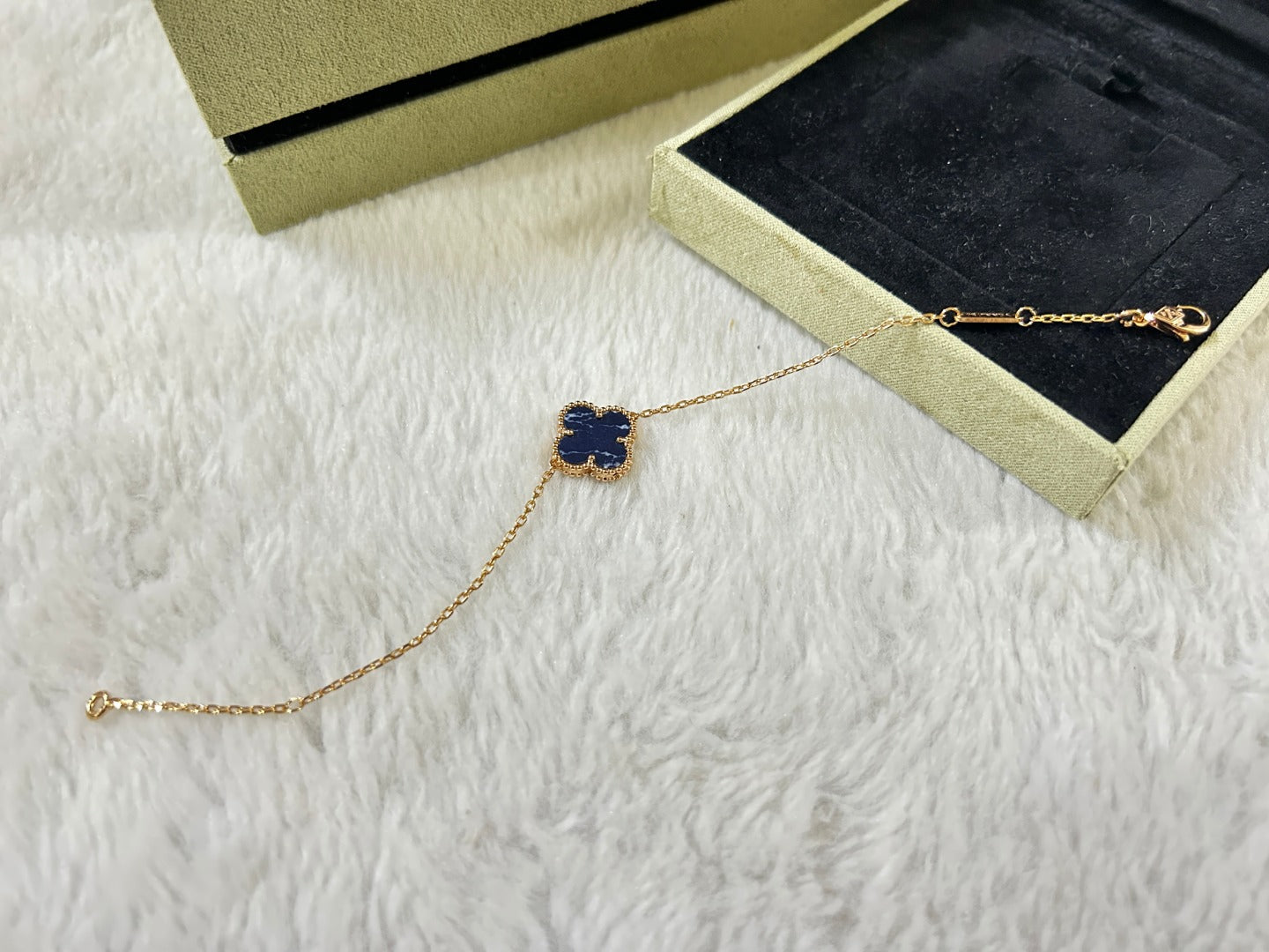 [Regalia jewelry]CLOVER 1 MOTIF PIETERSITE BRACELET