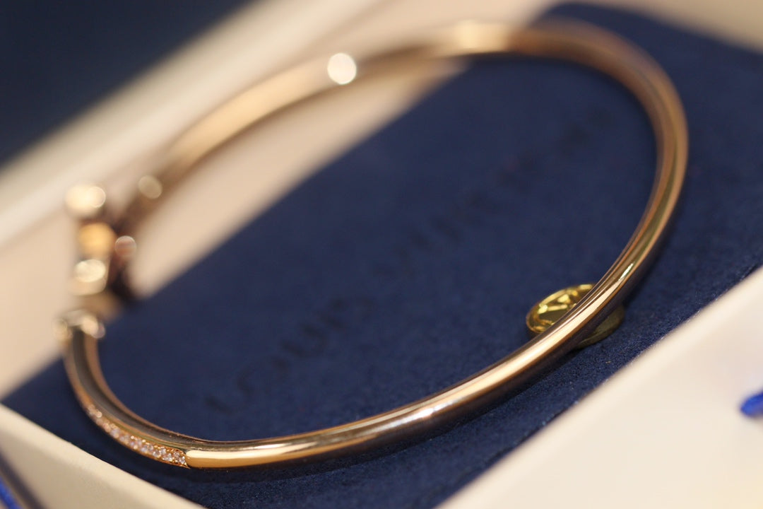 [Regalia jewelry]IDYLLE PINK GOLD OPEN BRACELET DIAMOND PAVED