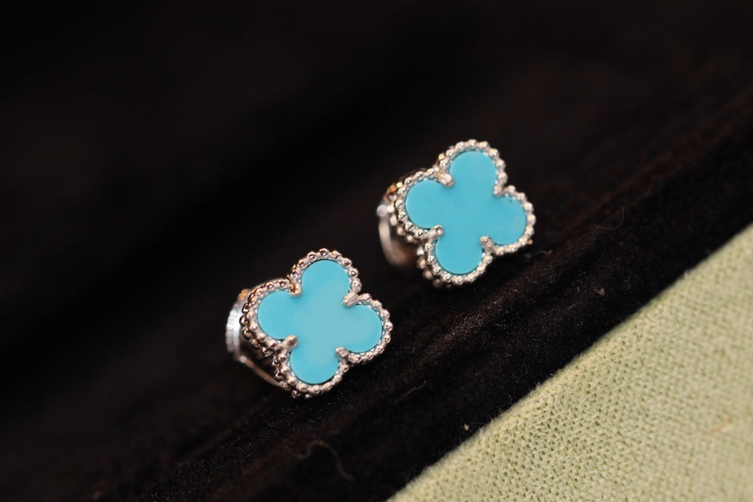 [Regalia jewelry]CLOVER MINI TURQUOISE SILVER STUD EARRINGS