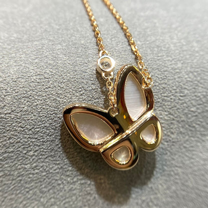 [Regalia jewelry]BUTTERFLY MOP DIAMOND NECKLACE