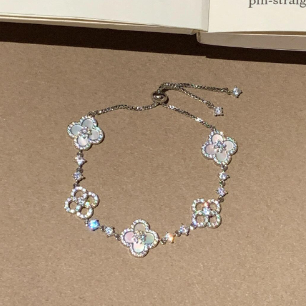 [Regalia jewelry]CLOVER 5 MOTIF PINK BLUE RED WHITE BRACELET