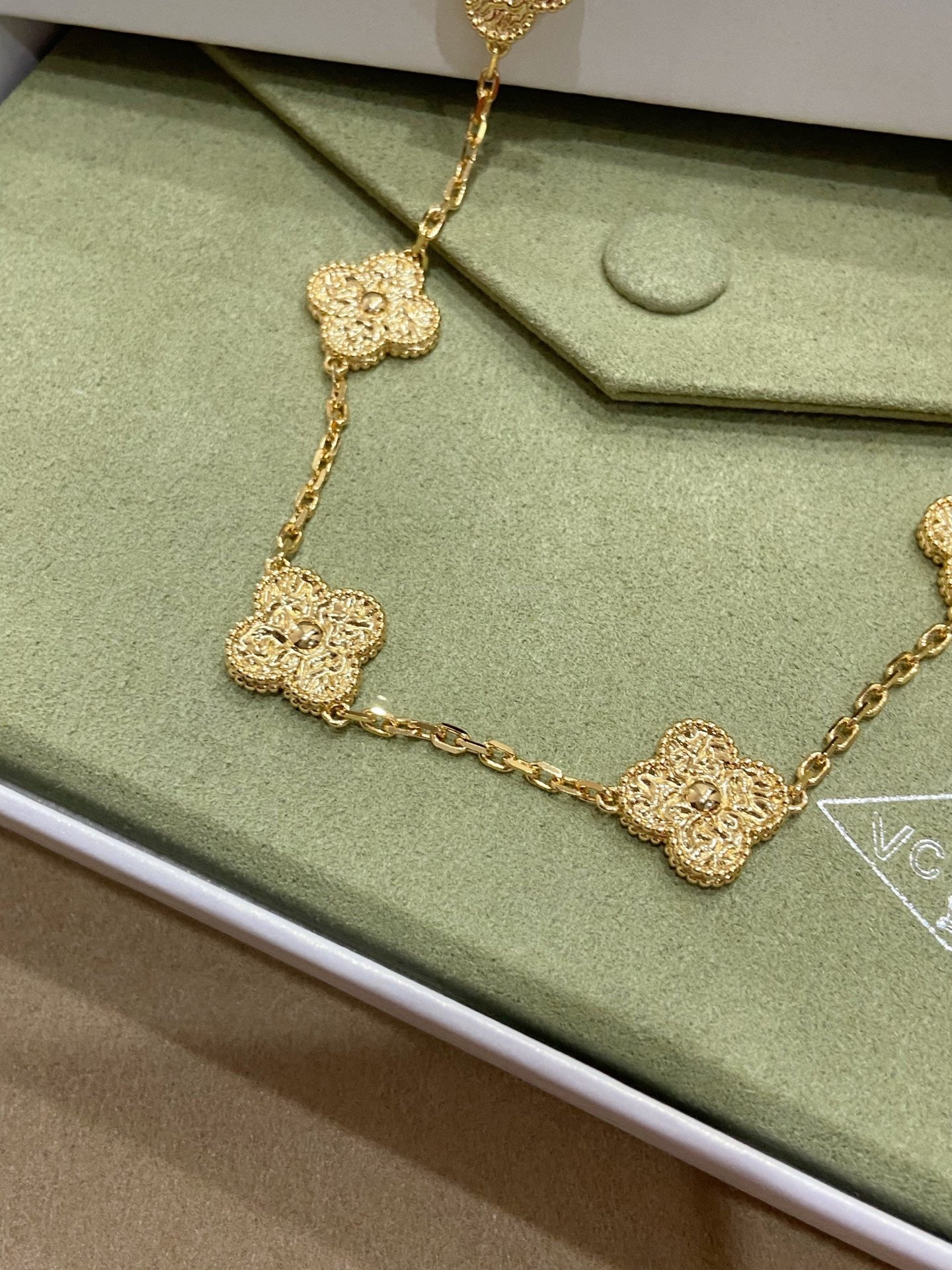 [Regalia jewelry]CLOVERS THE 10-MOTIFS NECKLACE
