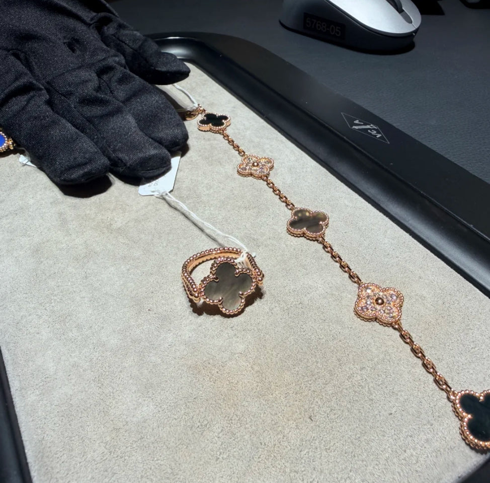 [Regalia jewelry]CLOVER RIVERSIBLE GREY MOP RING