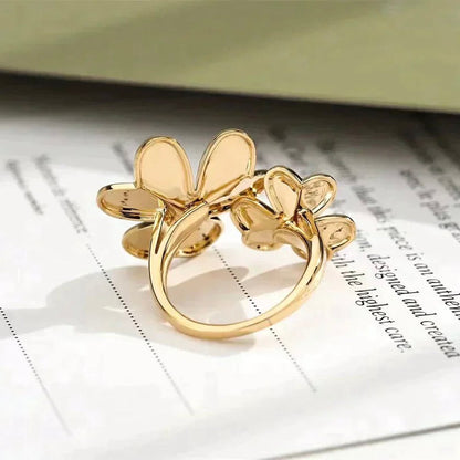 [Regalia jewelry]CLOVER COMOS GOLD DIAMOND RING