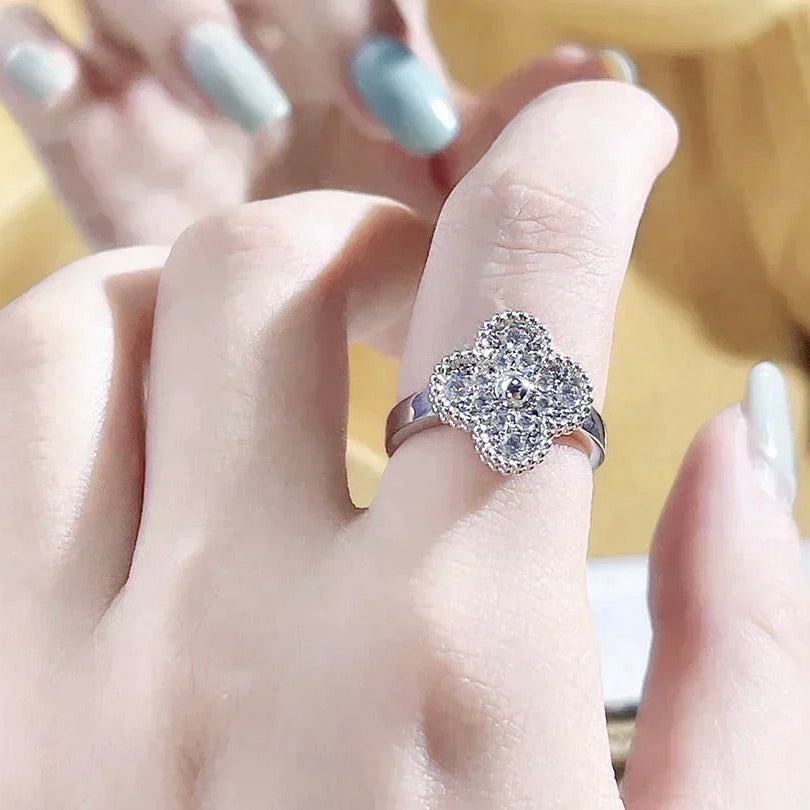 [Regalia jewelry]CLOVER DIAMOND RING