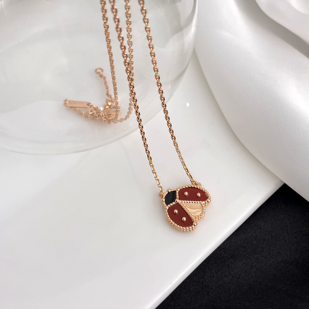 [Regalia jewelry]LUCKY  CARNELIANS LADYBUG NECKLACE