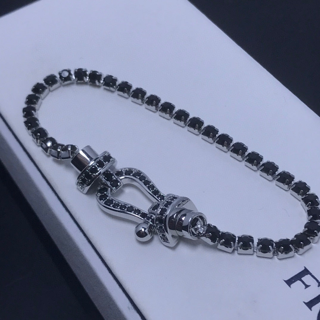 [Regalia jewelry]FORCE  LARGE HORSESHOE FULL DIAMOND TENNIS BRACELET
