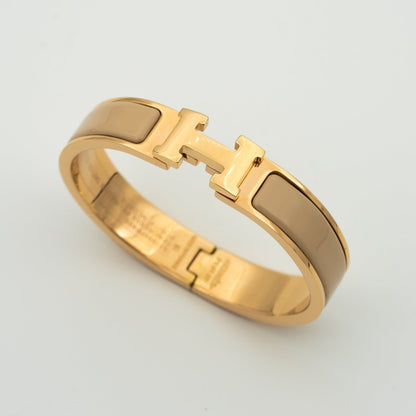 [Regalia jewelry]H GREY BRACELET