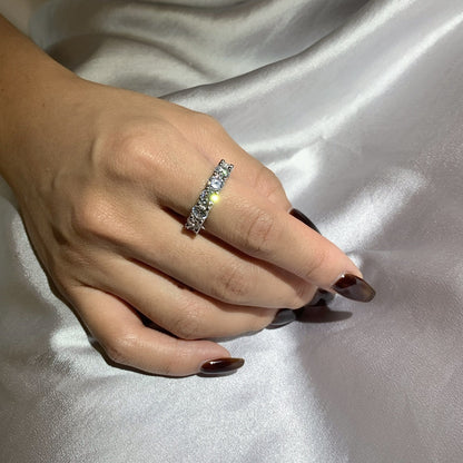 [Regalia jewelry]Gorgeous Round Cut Tennis Ring