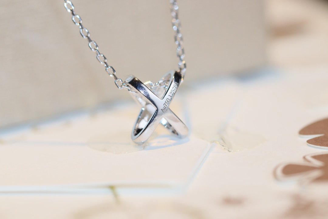 [Regalia jewelry]JEUX DE DIAMOND NECKLACE