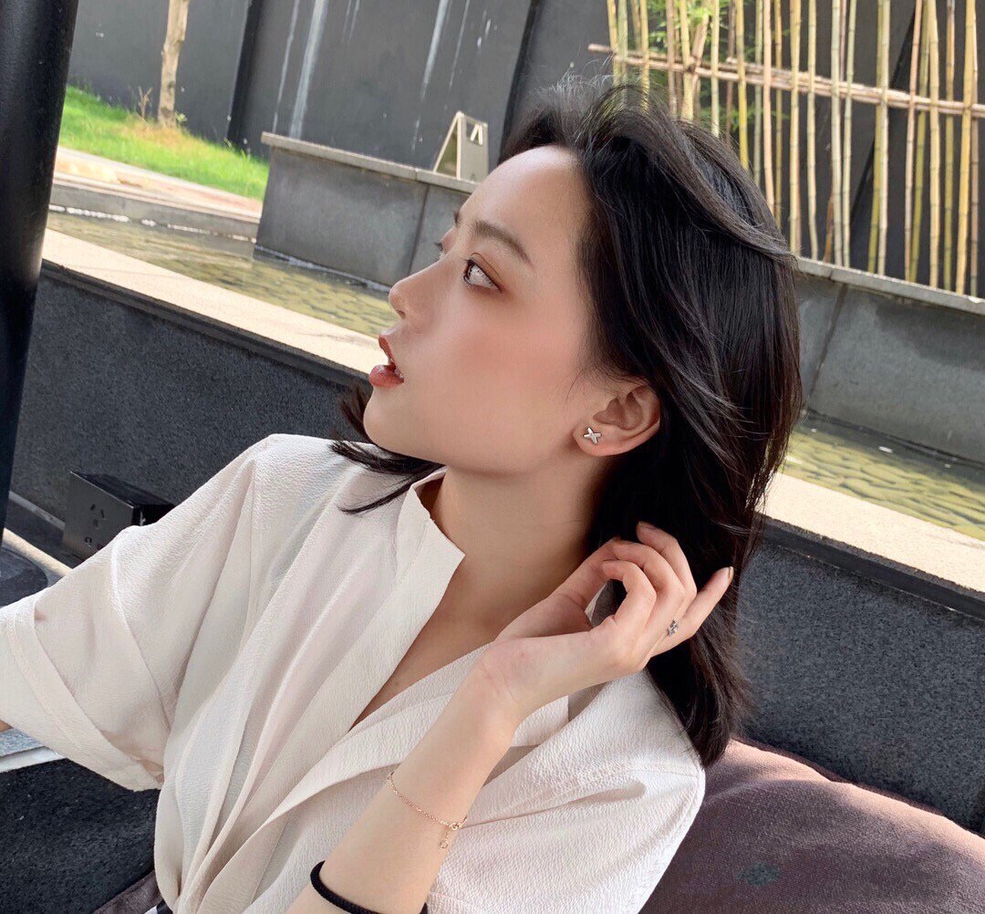 [Regalia jewelry]JEUX DE WHITE MOP PINK GOLD DIAMOND EARRINGS