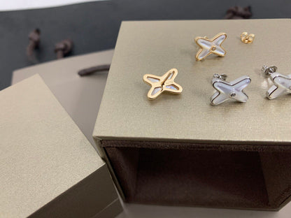 [Regalia jewelry]JEUX DE WHITE MOP SILVER DIAMOND EARRINGS