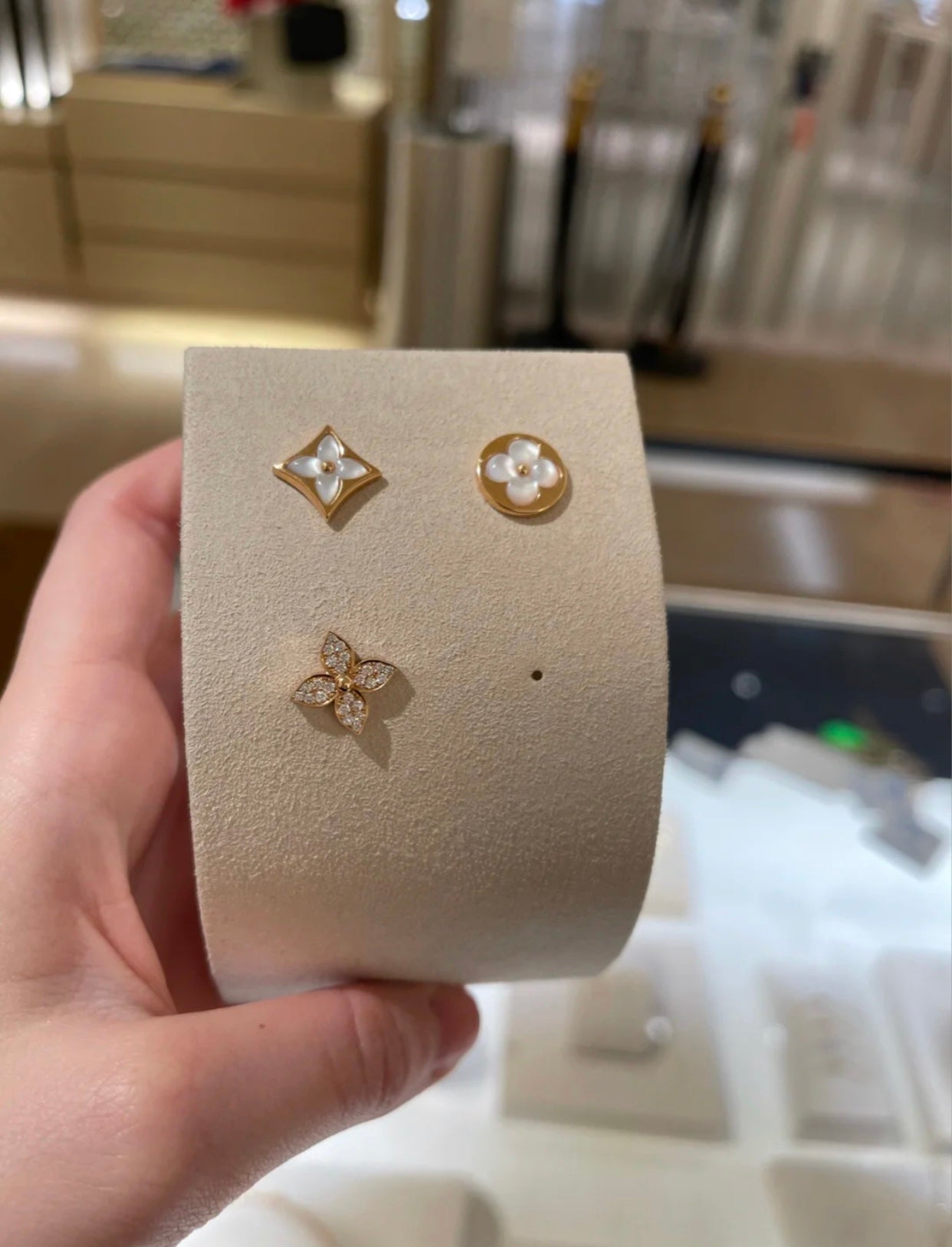 [Regalia jewelry]STAR BLOSSOM STUD EARRINGS PINK GOLD DIAMONDS