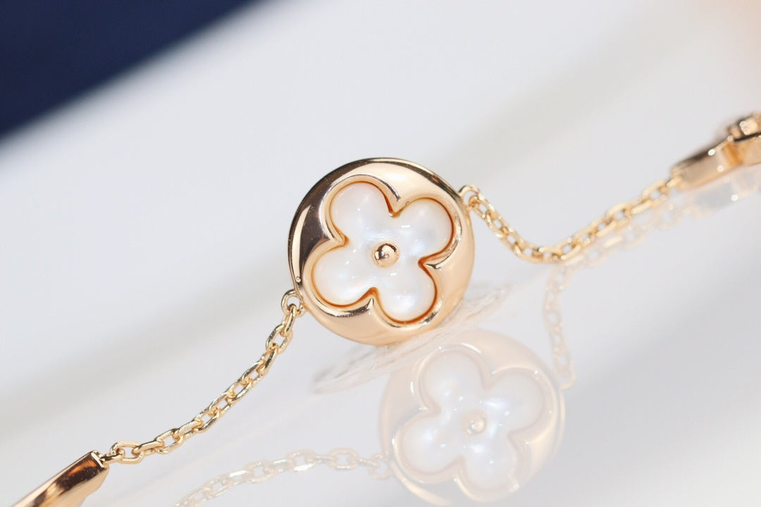 [Regalia jewelry]LEAF CLOVER BRACELET