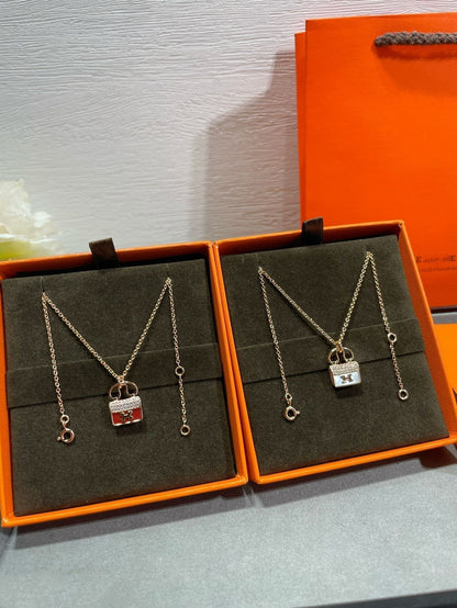 [Regalia jewelry]H CIRCE MOISSANITE PENDANT NECKLACE GOLD