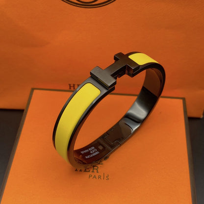 [Regalia jewelry]CLIC HM SO BLACK YELLOW BRACELET