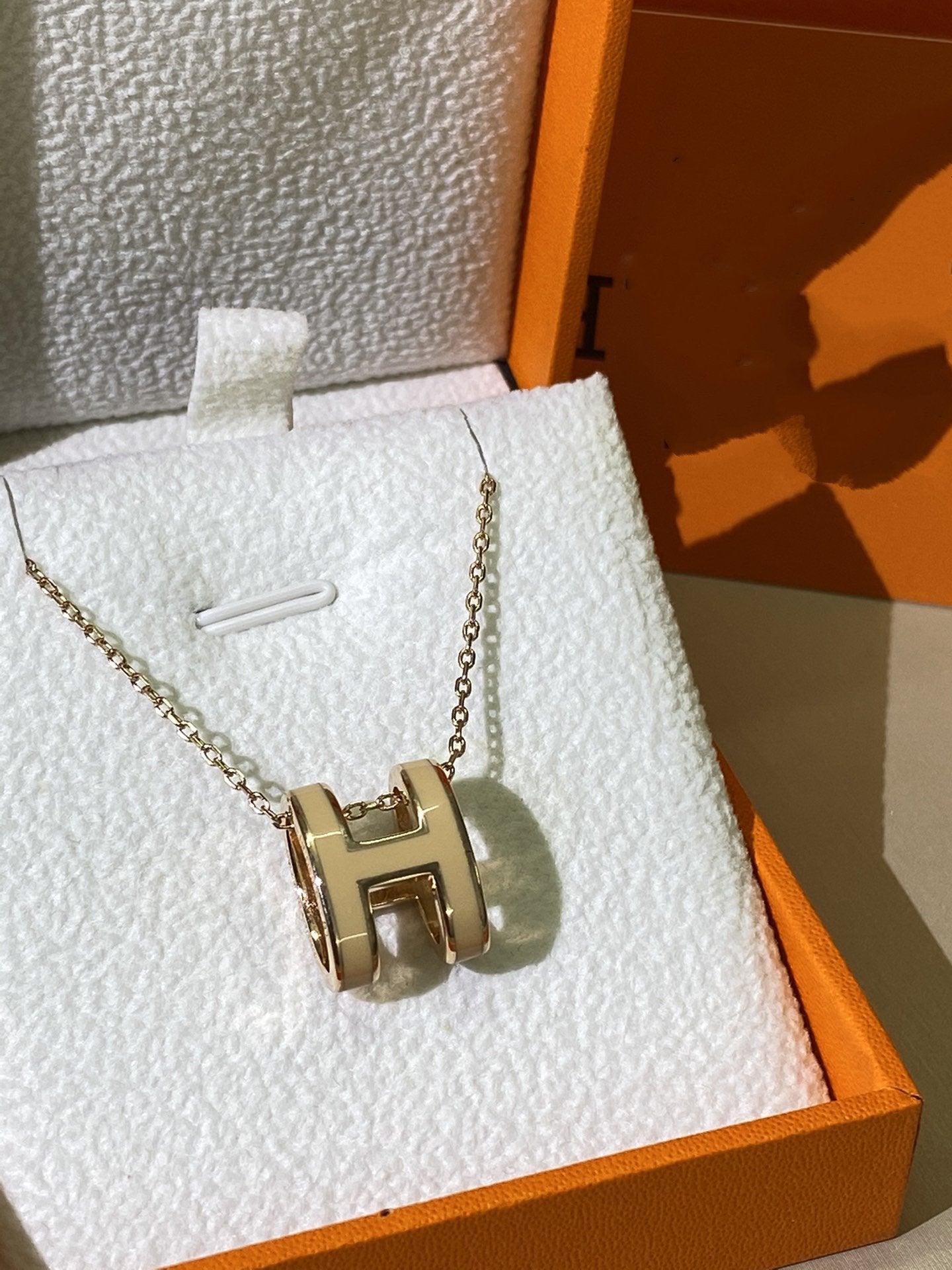 [Regalia jewelry]HM CLIC YELLOW ENAMEL GOLD NECKLACE
