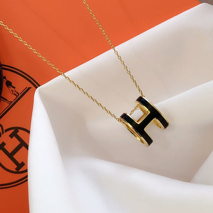 [Regalia jewelry]HM CLIC BLACK ENAMEL GOLD NECKLACE