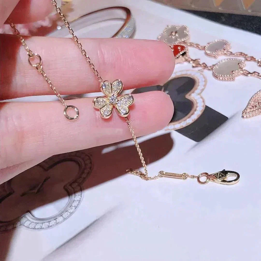 [Regalia jewelry]FRIVOLE GOLD FLOWER DIAMOND BRACELET