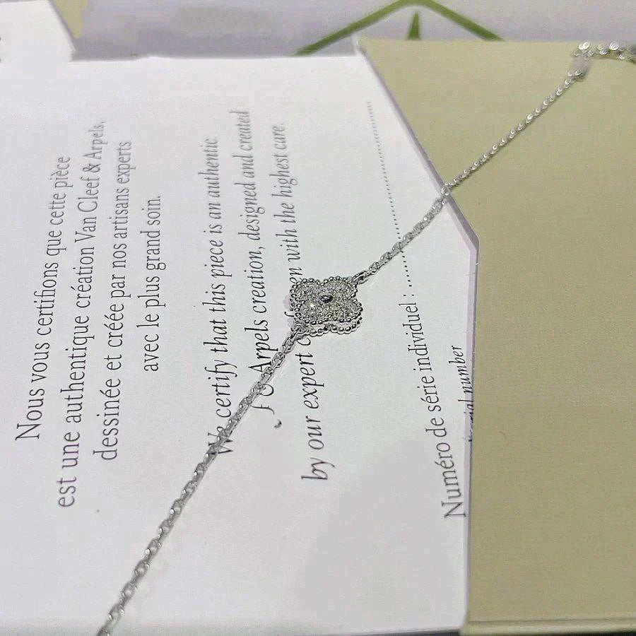 [Regalia jewelry]CLOVER  SINGLE FLOWER BRACELET SILVER