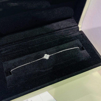 [Regalia jewelry]CLOVER  SINGLE FLOWER BRACELET SILVER