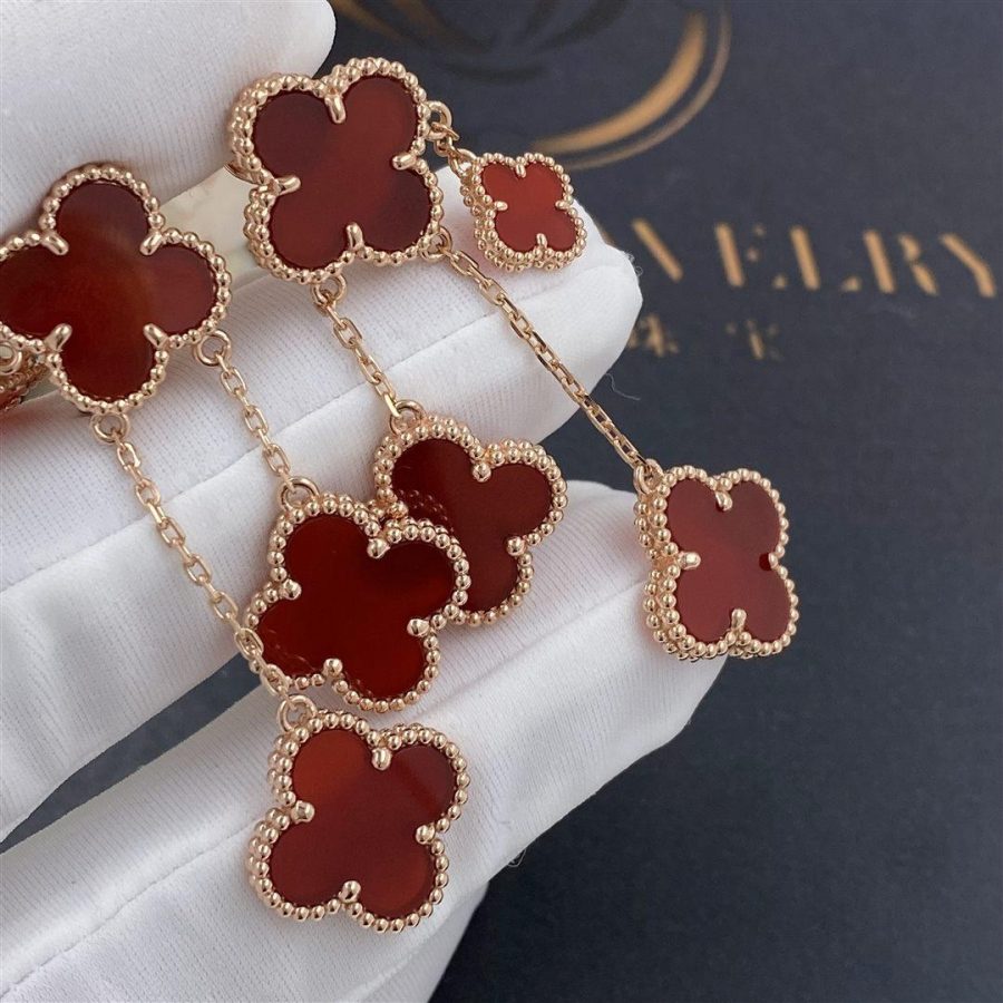 [Regalia jewelry]CLOVER EARRINGS CARNELIAN 4 MOTIFS PINK GOLD